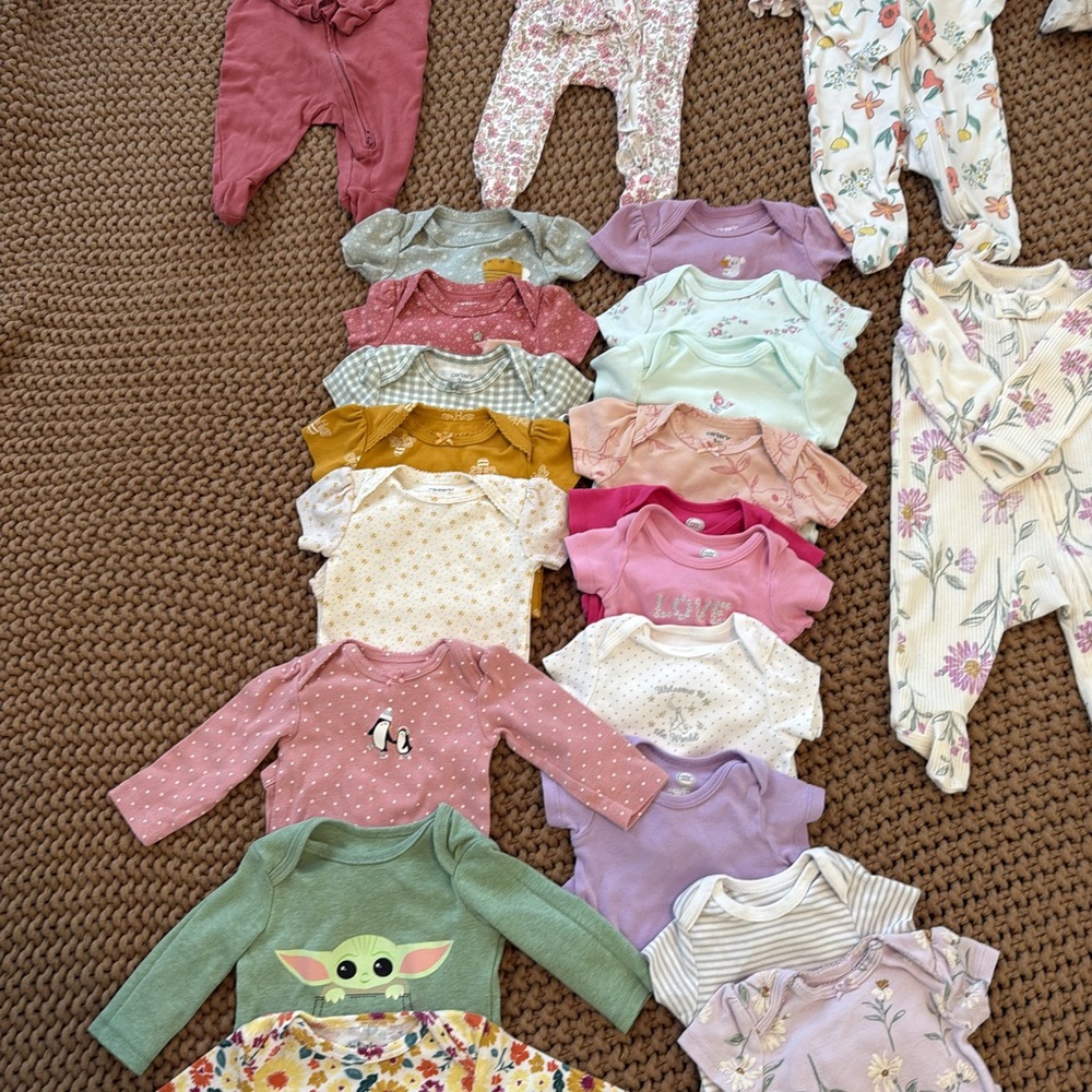Baby Girl Clothing Bundle – 0-3 Months 💕